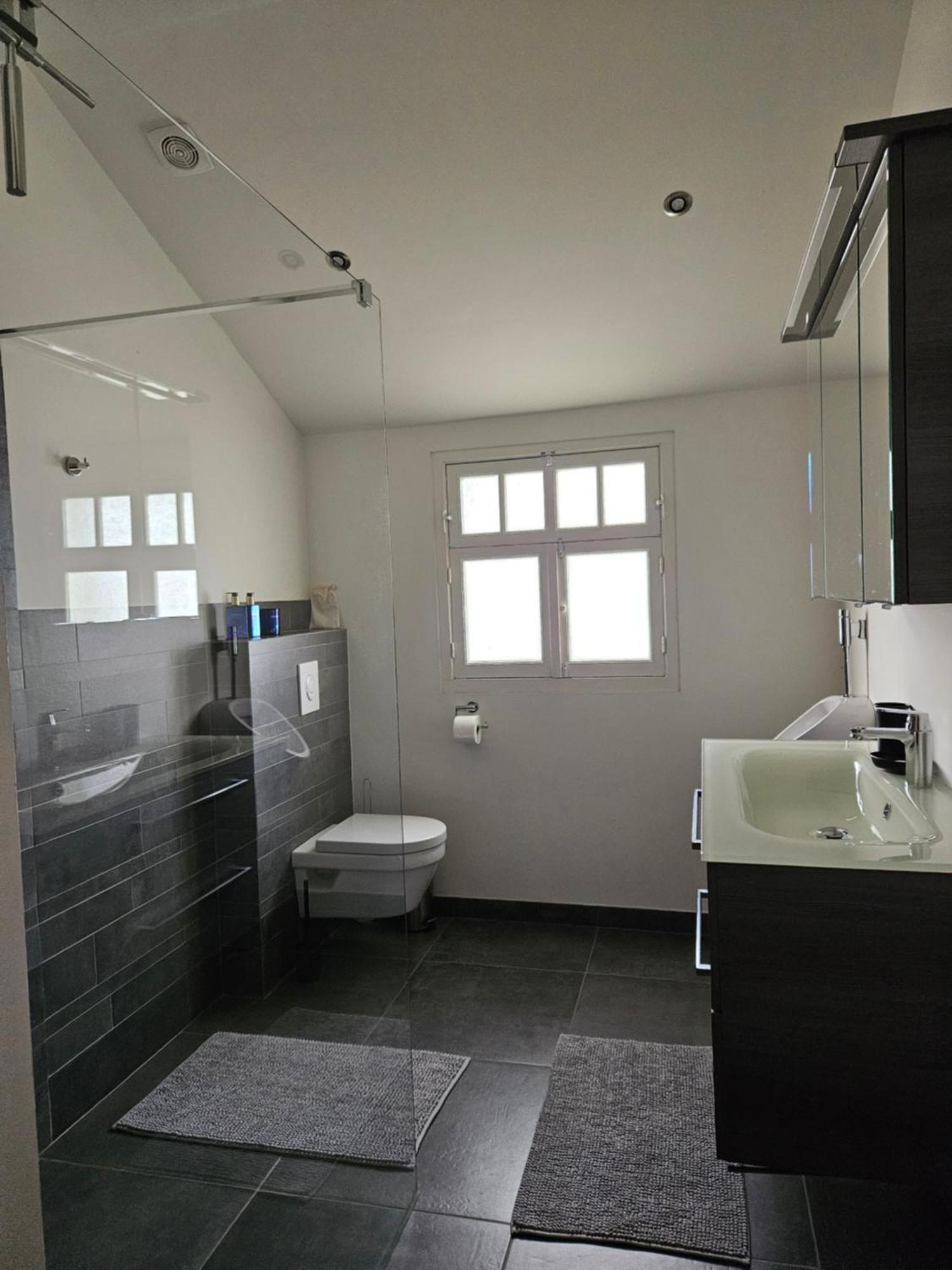 奥斯楚特Bed En Box 3610住宿加早餐旅馆 外观 照片